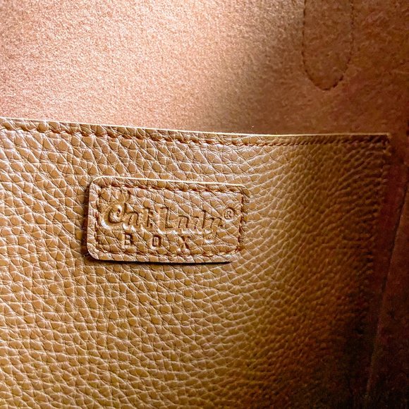 Kitten Pocket Shoulder Tote from Cat Lady Box, leather shoulder bag, leather bag - Picture 7 of 7
